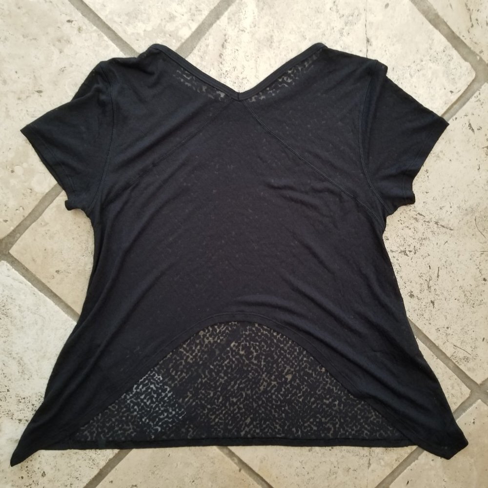 Lululemon Loop Around Tee - Picture 6 of 8